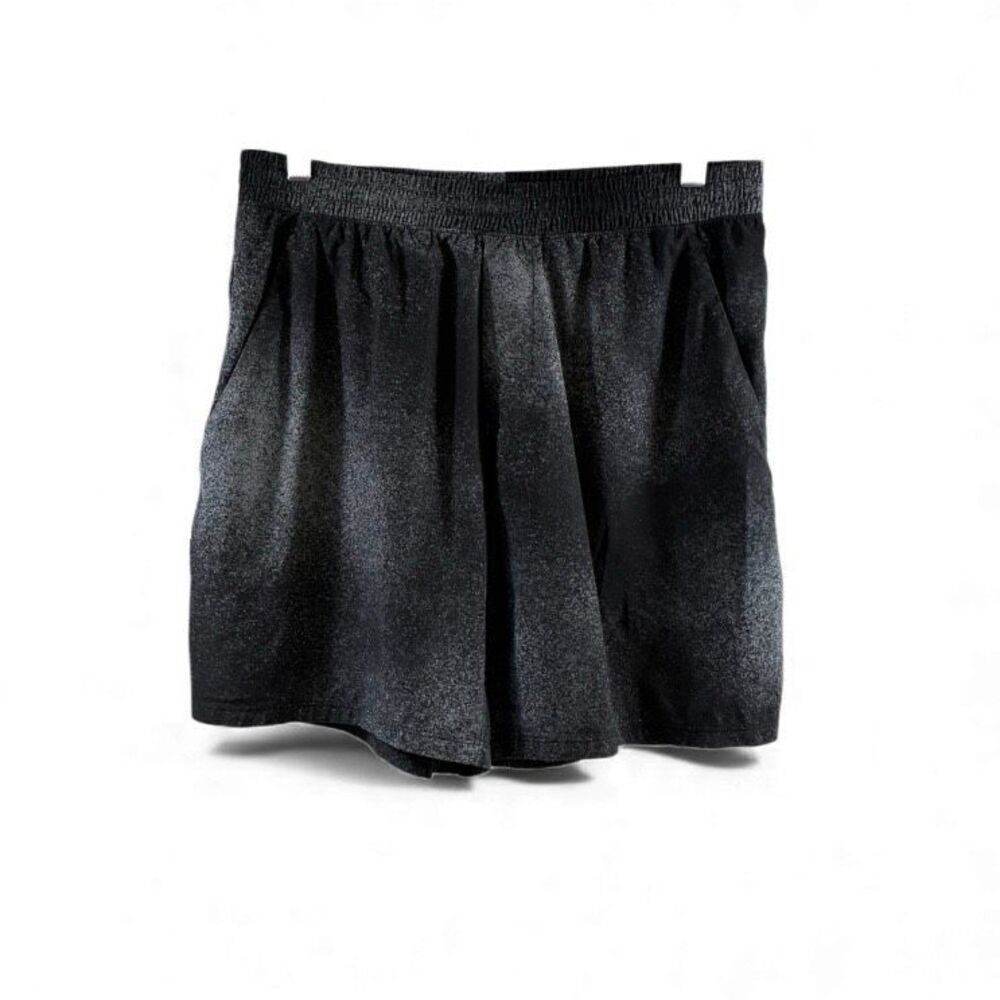 Lululemon Shorts in Black and Gray Size